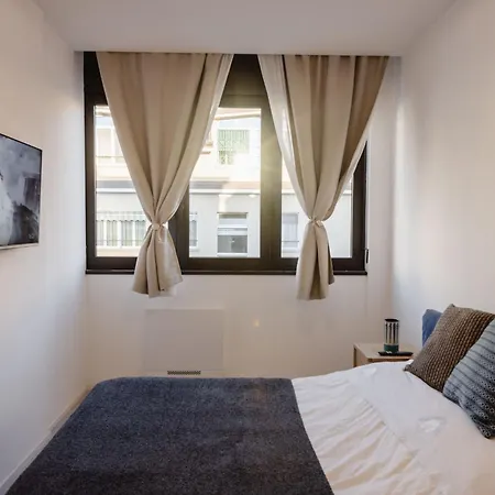 アパート Black & Light ミラノ